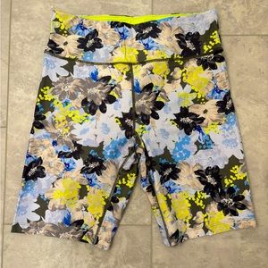 $10 Closeout! Calvin Klein Floral Athletic Bike Shorts